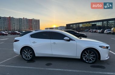 Седан Mazda 3 2021 в Киеве