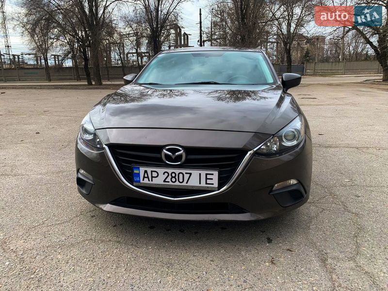 Седан Mazda 3 2015 в Запоріжжі