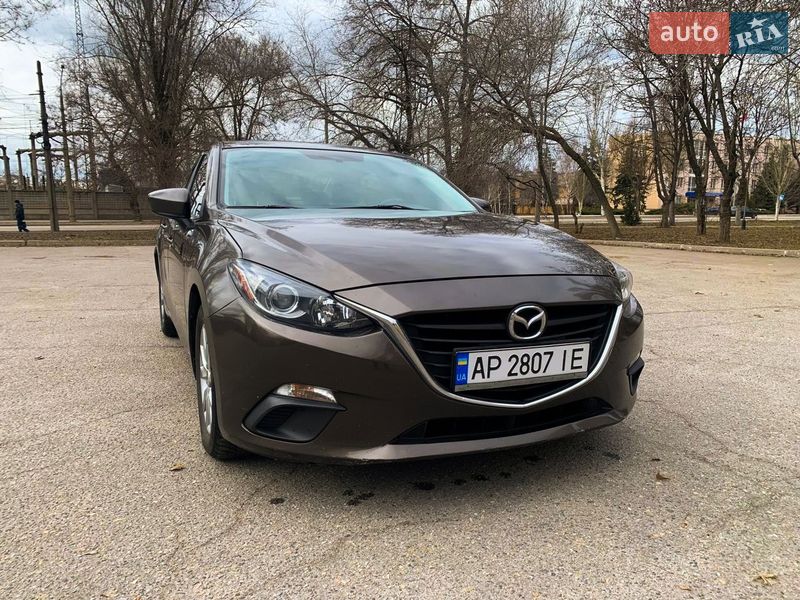 Седан Mazda 3 2015 в Запоріжжі