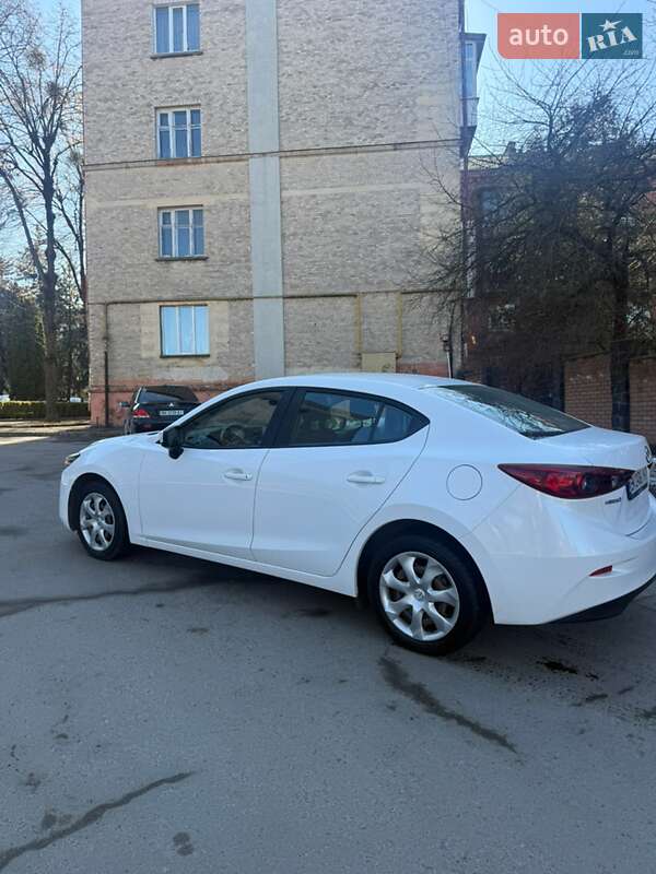 Седан Mazda 3 2018 в Рівному