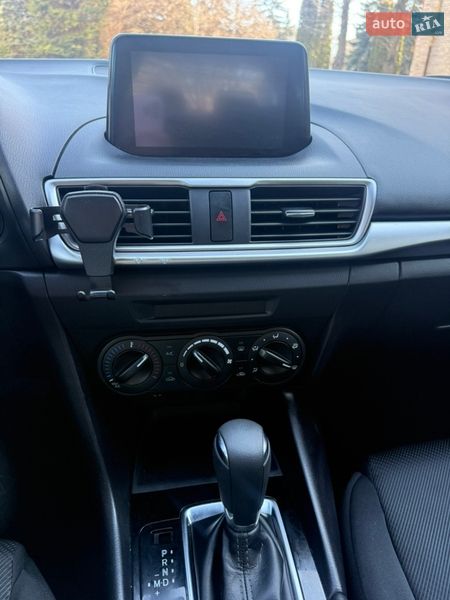 Седан Mazda 3 2018 в Рівному