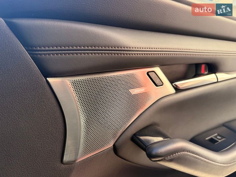 Седан Mazda 3 2019 в Києві