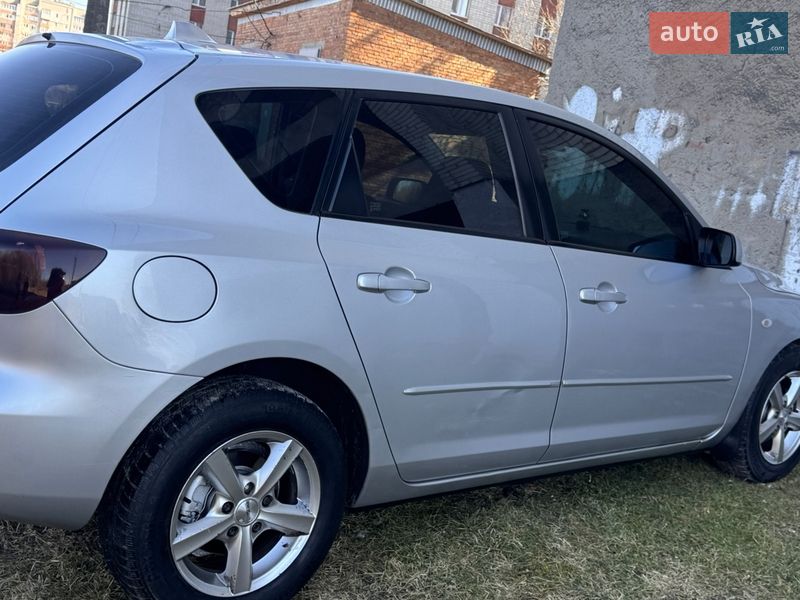 Хетчбек Mazda 3 2005 в Трускавці
