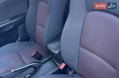 Хэтчбек Mazda 3 2005 в Трускавце