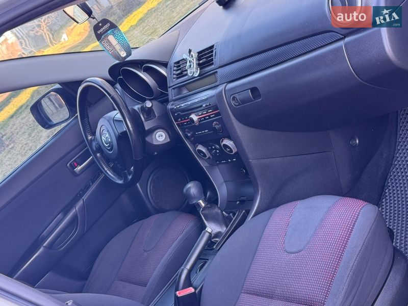 Хетчбек Mazda 3 2005 в Трускавці