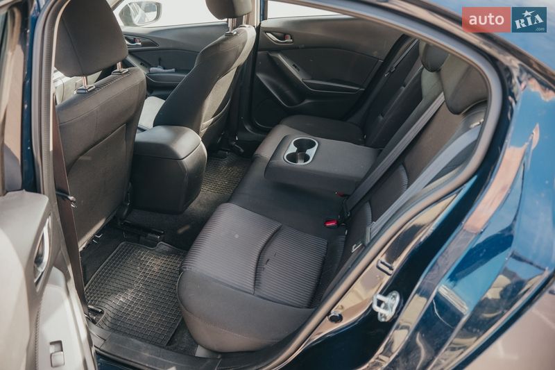 Хэтчбек Mazda 3 2016 в Киеве