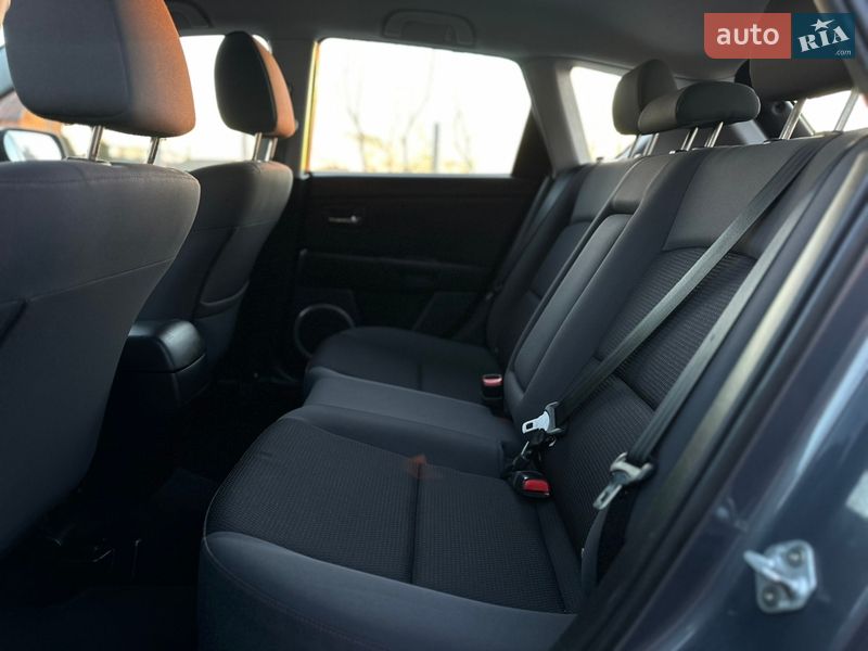 Хэтчбек Mazda 3 2008 в Виннице