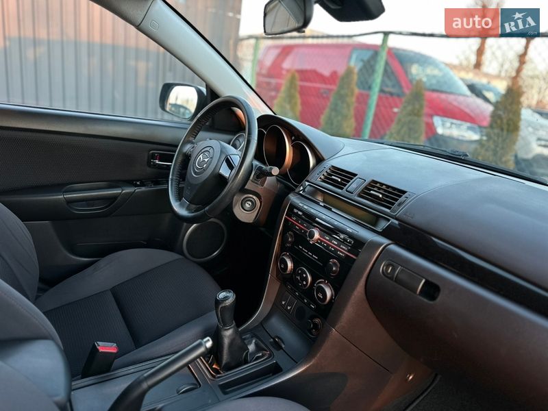 Хэтчбек Mazda 3 2008 в Виннице