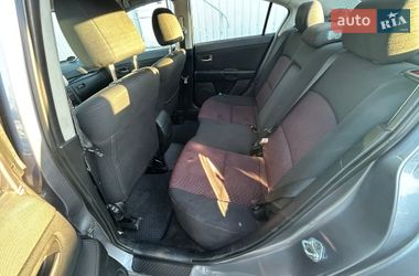 Седан Mazda 3 2004 в Сумах