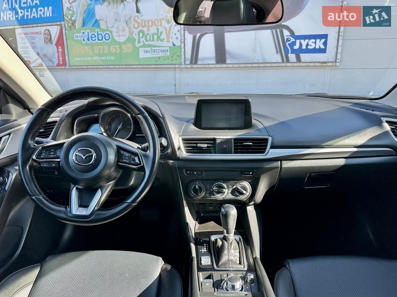 Седан Mazda 3 2018 в Києві