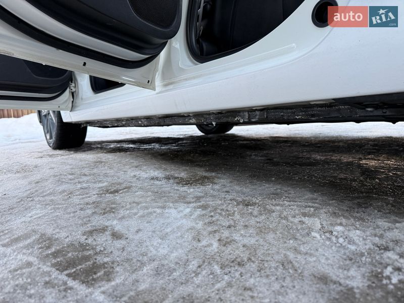 Седан Mazda 3 2017 в Києві