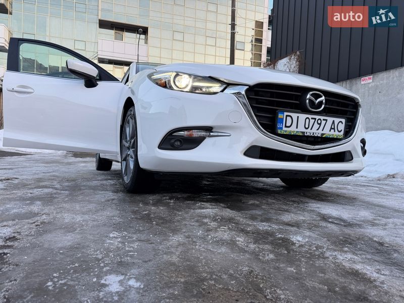 Седан Mazda 3 2017 в Києві