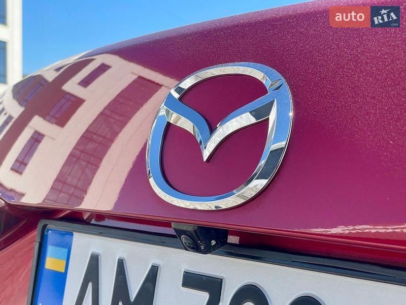 Седан Mazda 3 2015 в Житомирі