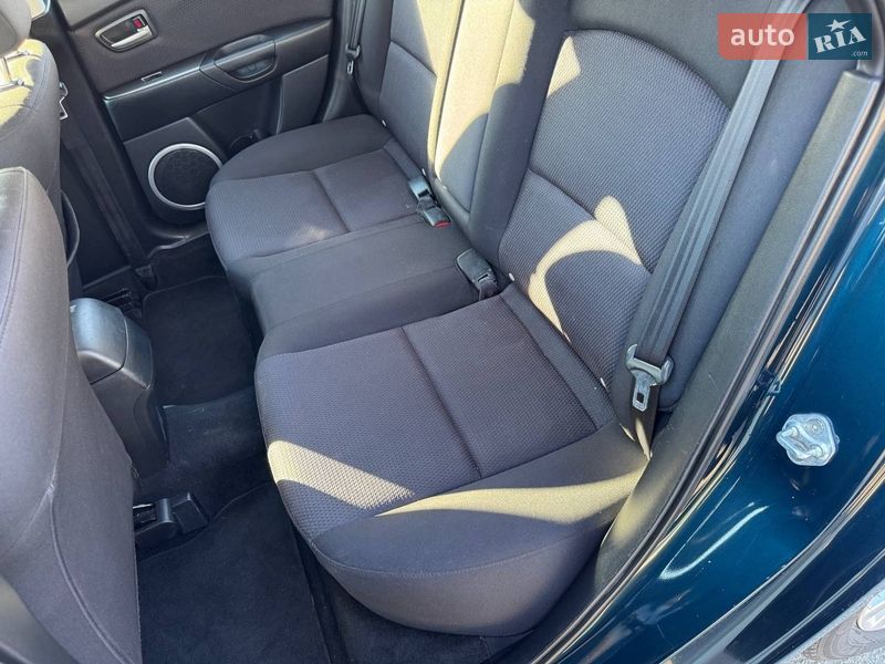 Хэтчбек Mazda 3 2007 в Ракитном