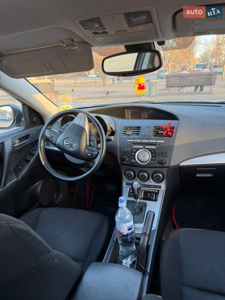 Седан Mazda 3 2011 в Запорожье