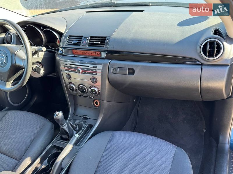 Хэтчбек Mazda 3 2007 в Ракитном