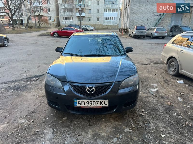 Седан Mazda 3 2004 в Виннице
