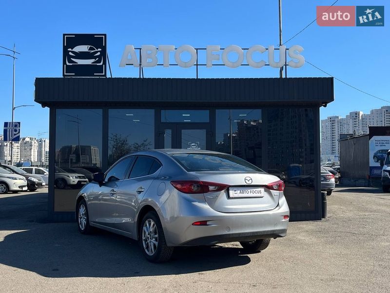 Седан Mazda 3 2016 в Києві