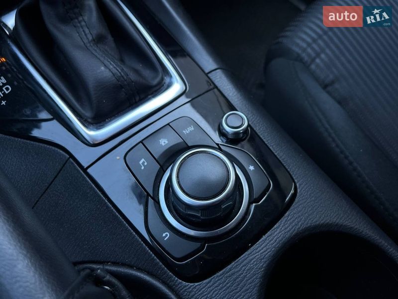 Седан Mazda 3 2016 в Києві
