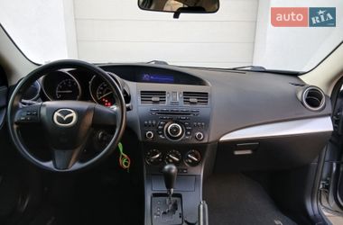 Седан Mazda 3 2011 в Херсоне
