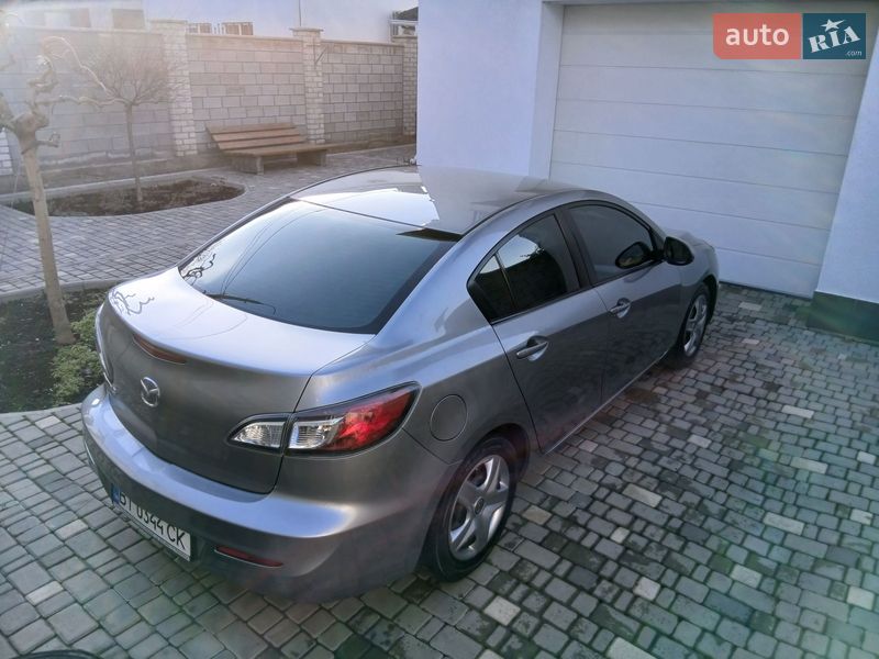 Седан Mazda 3 2011 в Херсоне