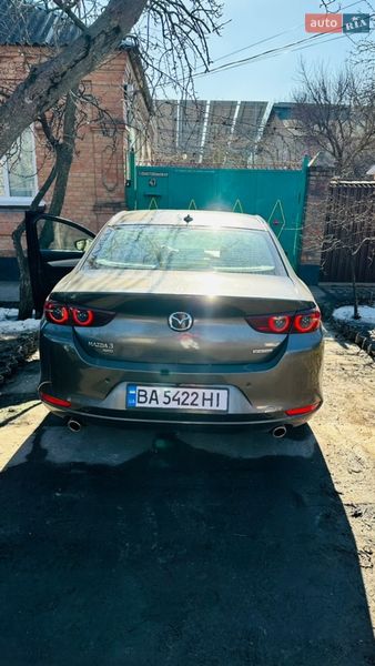 Седан Mazda 3 2019 в Кропивницькому