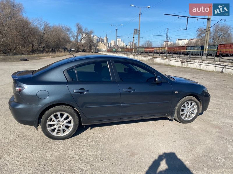 Седан Mazda 3 2008 в Дніпрі
