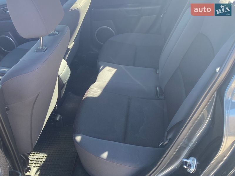 Седан Mazda 3 2008 в Дніпрі
