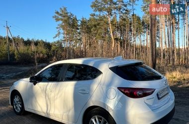 Хэтчбек Mazda 3 2015 в Ирпене
