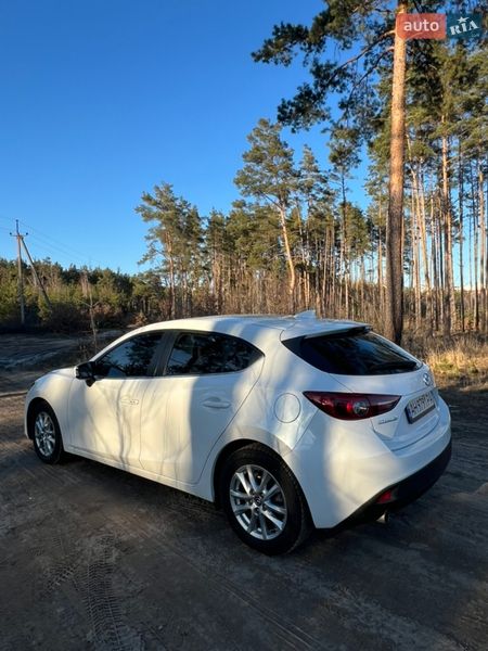Хетчбек Mazda 3 2015 в Ірпені