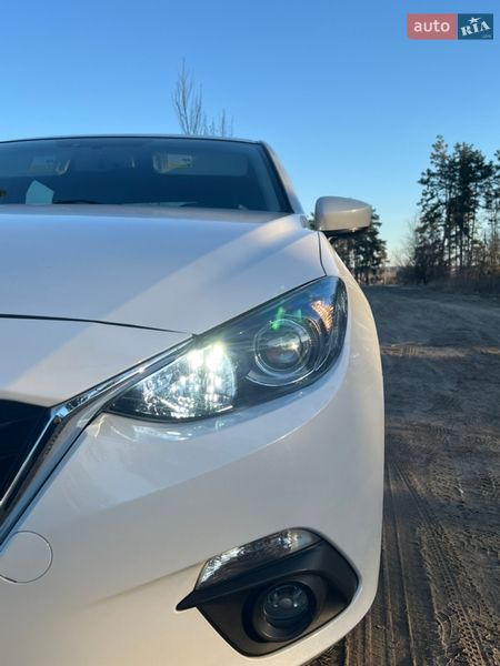 Хетчбек Mazda 3 2015 в Ірпені