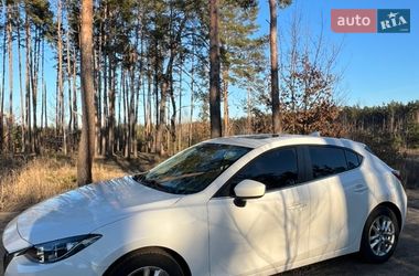 Хэтчбек Mazda 3 2015 в Ирпене