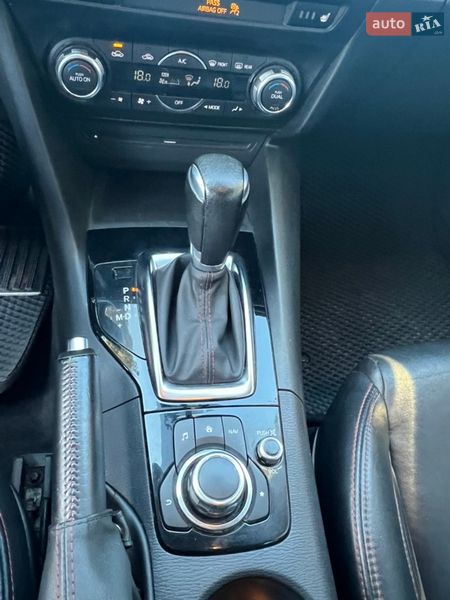 Хетчбек Mazda 3 2015 в Ірпені