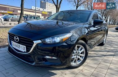 Седан Mazda 3 2018 в Черкассах