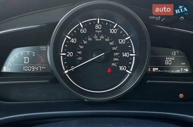 Седан Mazda 3 2018 в Днепре