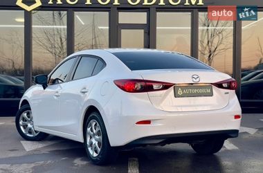 Седан Mazda 3 2017 в Киеве