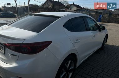 Седан Mazda 3 2017 в Ивано-Франковске