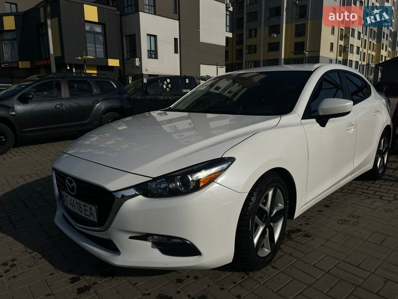 Седан Mazda 3 2017 в Ивано-Франковске