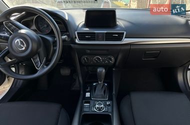 Седан Mazda 3 2017 в Ивано-Франковске