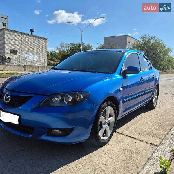 Седан Mazda 3 2005 в Южноукраїнську
