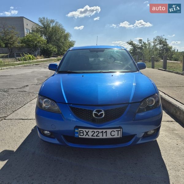 Седан Mazda 3 2005 в Южноукраїнську