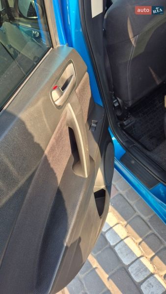 Хэтчбек Mazda 3 2011 в Днепре