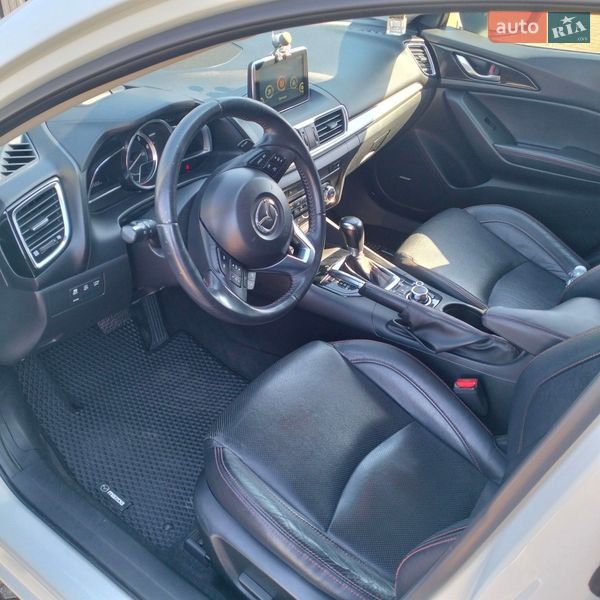 Хэтчбек Mazda 3 2014 в Шептицькому