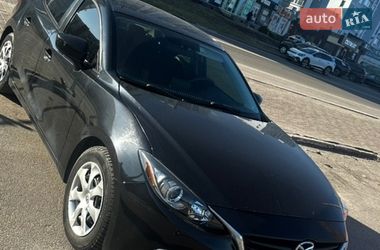 Седан Mazda 3 2015 в Черкасах