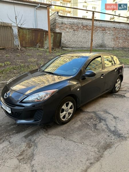 Хэтчбек Mazda 3 2012 в Днепре