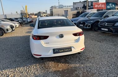 Седан Mazda 3 2021 в Ивано-Франковске