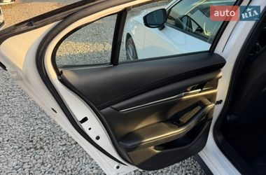 Седан Mazda 3 2021 в Ивано-Франковске