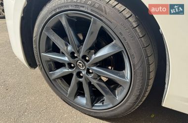 Хэтчбек Mazda 3 2018 в Киеве