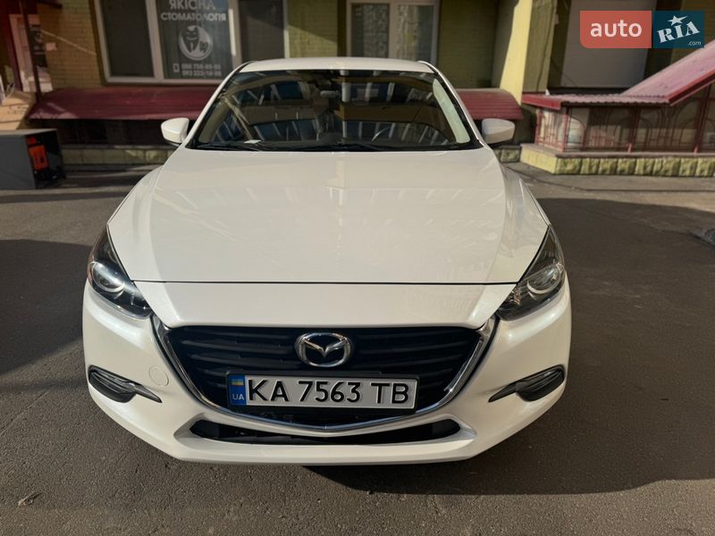 Хэтчбек Mazda 3 2018 в Киеве