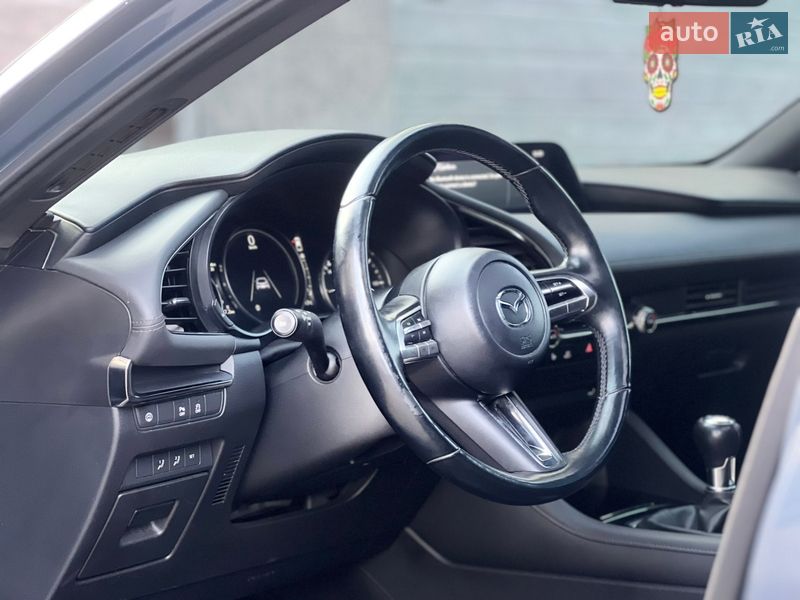 Хэтчбек Mazda 3 2019 в Николаеве